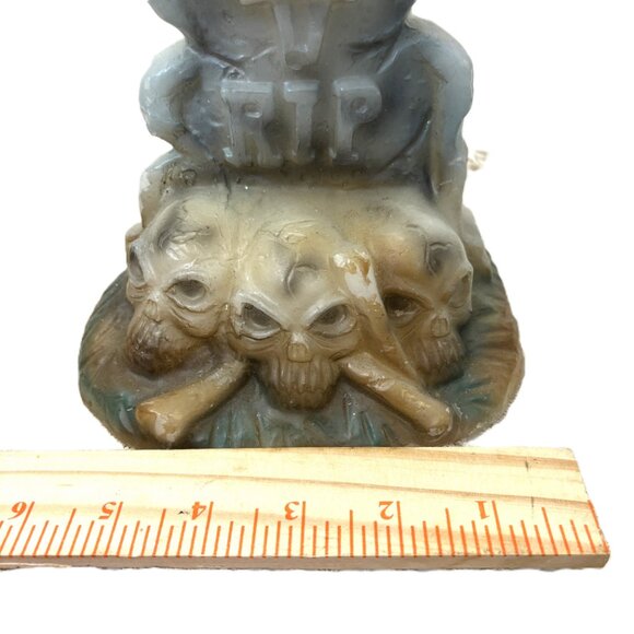 Halloween Vintage Gargoyle Sitting on Skulls  Candle NOS NWOT - Picture 10 of 10